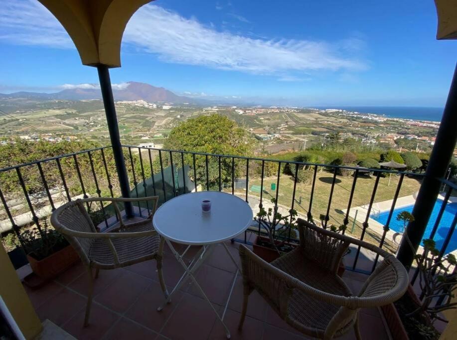 3 Bedroom Home With Amazing Views & Outdoor Spaces Manilva Eksteriør bilde